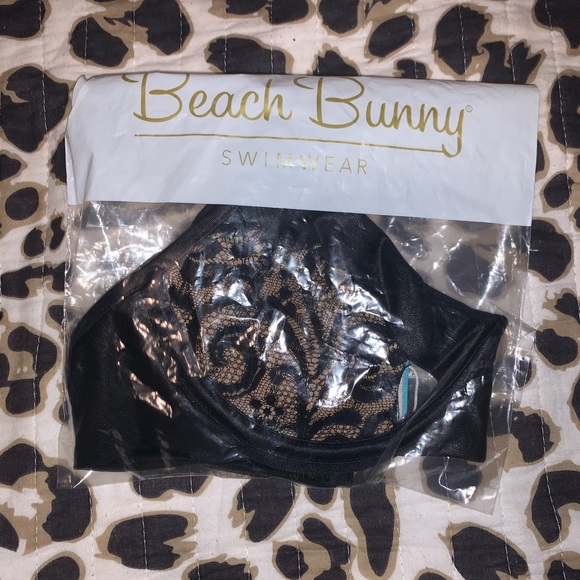 NWT Beach Bunny Harper Underwire Bikini Top - Picture 6 of 6